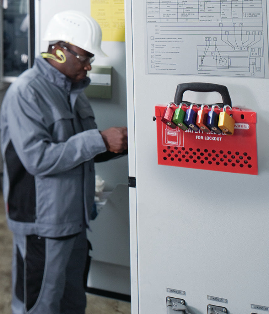 B835 Caja roja de seguridad